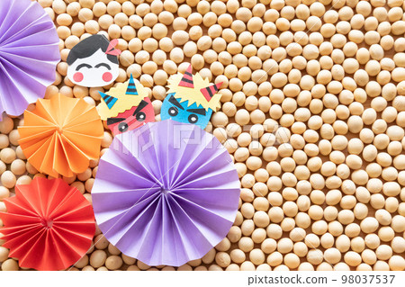 Setsubun image soybeans and paper craft 98037537