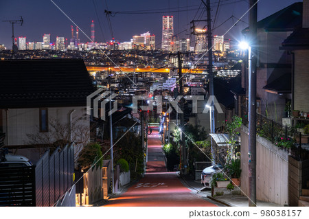 "Kanagawa Prefecture" City night view of central Yokohama and residential area "Kanagawa Prefecture" City night view of central Yokohama and residential area 98038157