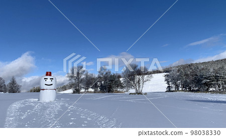 Ski resort snowman Ski resort snowman 98038330