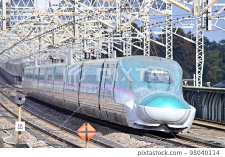 Tohoku Shinkansen Nasushiobara JR East E5 series U4 formation (Sendai) Hayabusa Hayate Yamabiko Nasuno 98040114
