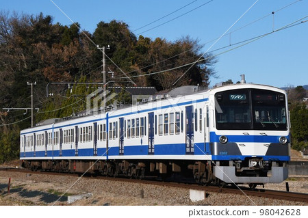 Izuhakone Railway Series 1300 on Sunzu Line in sunny winter 98042628