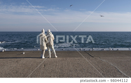Embankment of Lanzheron beach in Odessa, Ukraine 98044112