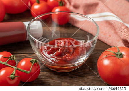 tomato ketchup  98044825