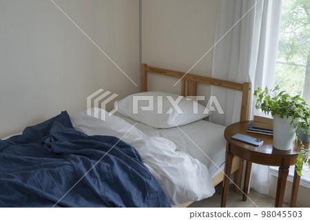 bedroom image bedroom image 98045503