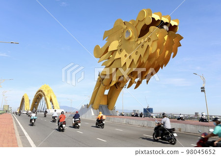 Vietnam · Da Nang 98045652