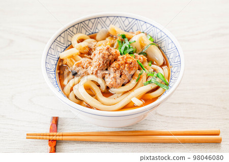 雞肉烏冬面 雞肉烏冬面 98046080