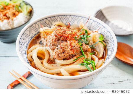 雞肉烏冬面 98046082