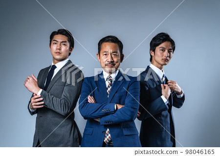 各代商人排成一排 各代商人排成一排 98046165