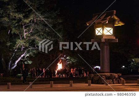 伊勢神宮 Geku 除夕 Dondobi 98046350