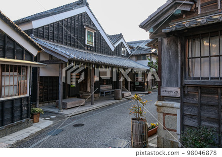 The streets of Ise Kawasaki 98046878