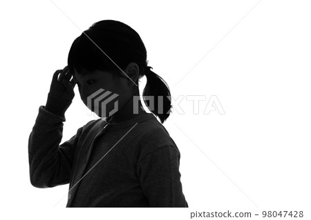 擔心的女孩輪廓剪影 擔心的女孩輪廓剪影 98047428