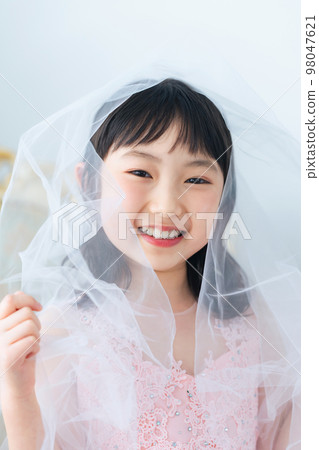 Girl in a dress Photo studio Shichi-go-san half coming-of-age ceremony 98047621