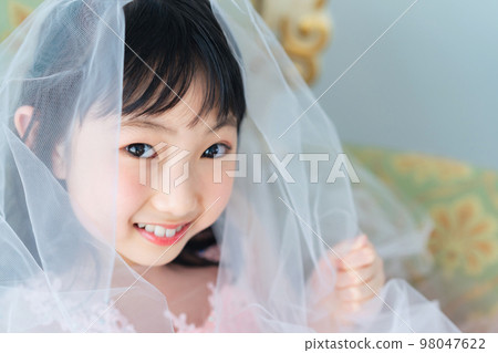 Girl in a dress Photo studio Shichi-go-san half coming-of-age ceremony 98047622