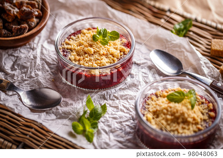 Crumble cake dessert Crumble cake dessert 98048063