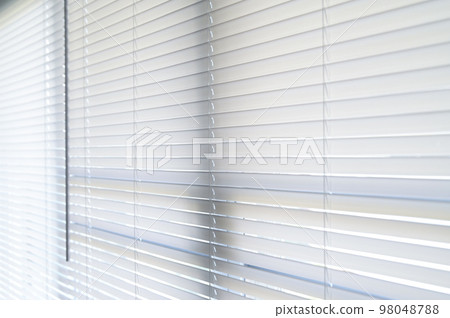 white curtain on the window 98048788