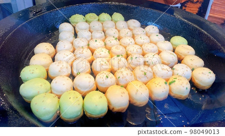 Grilled xiaolongbao in Yokohama Chinatown Grilled xiaolongbao in Yokohama Chinatown 98049013