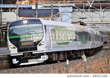 Chuo Main Line Uenohara JR East E257 series 5000 series OM-93 formation (Omiya) Azusa Chuo Main Line Uenohara JR East E257 series 5000 series OM-93 formation (Omiya) Azusa 98051389