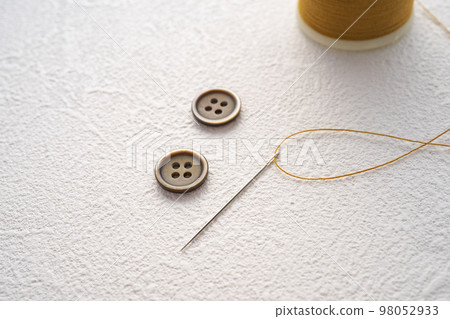 Button attachment 98052933