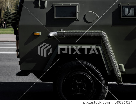 military transport 98055034