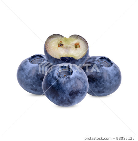 Fresh blueberry isolated on white background 98055123