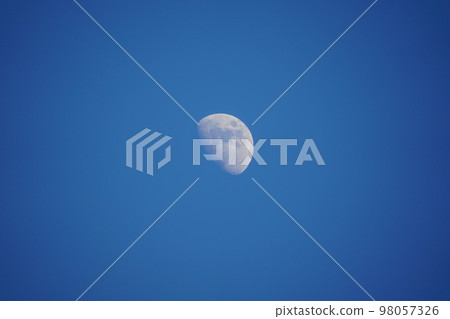 Daytime Moon Daytime Moon 98057326