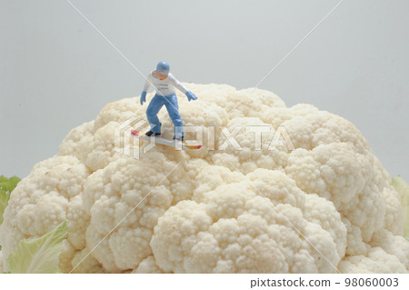 a figures of snowboarder on Whole Cauliflower Vegetable 98060003