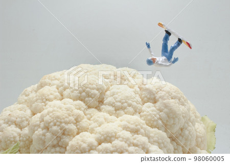 a figures of snowboarder on Whole Cauliflower Vegetable 98060005
