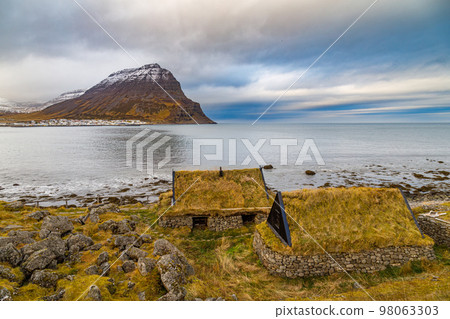 The landscape around the fjord Isafjardardjup in North Iceland 98063303