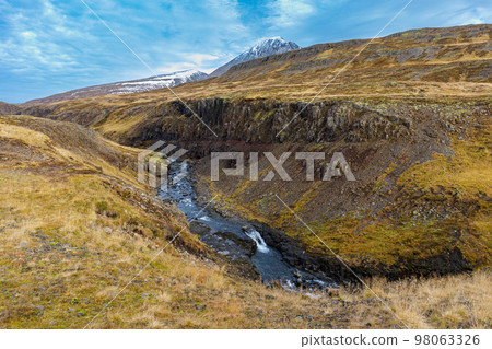 Landlocked country of Western Iceland 98063326