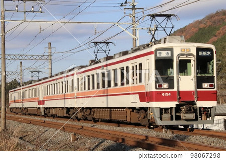 Series 6050 on the Tobu Railway Nikko Line 98067298