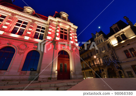 France, Poitiers. The town hall of Poitiers lit up at the end of the year. Taken December 29, 2022. 98068380