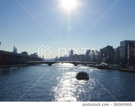 Scenery of Sumidagawa river 98069868