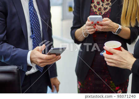 business people are very busy 98071240