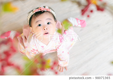 Baby in hakama romper 8 months old 98071365