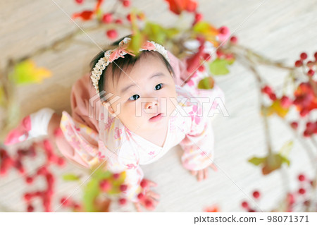 Baby in hakama romper 8 months old 98071371