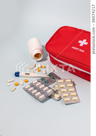 first aid box, emergency medical kit 98074217