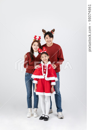 happy Asian Korean family, isolated in white background 98074861