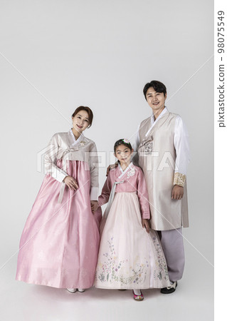 Korean family in Hanbok, isolated white background_standing friendly Korean family in Hanbok, isolated white background_standing friendly 98075549