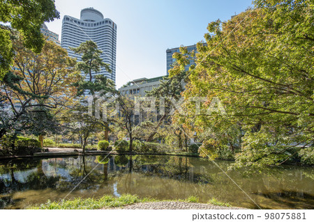 Shimizudani Park, Kioicho, Chiyoda-ku, Tokyo, summer 98075881