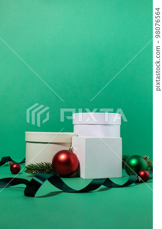 christmas decorations and display background_circle box, square tray, ribbon 98076564