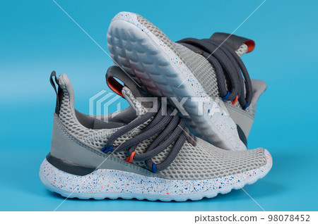 New modern pair kid run shoes New modern pair kid run shoes 98078452