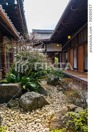 Ancient Kyoto Kanchi-in Garden on all four sides Ancient Kyoto Kanchi-in Garden on all four sides 98080937