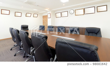 Conference room with rows of executive chairs Meeting Board meeting image Conference room with rows of executive chairs Meeting Board meeting image 98081642