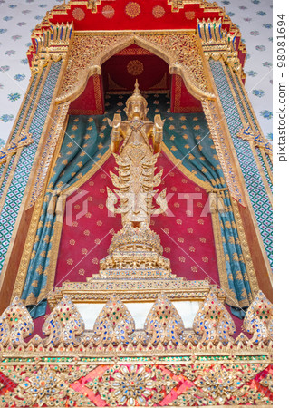 Wat Arun (Temple of Dawn) Bangkok, Thailand 98081694