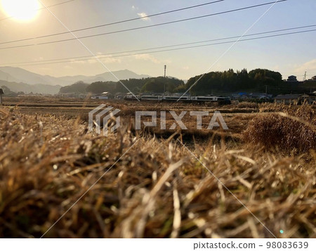 有鐵路的風景 98083639