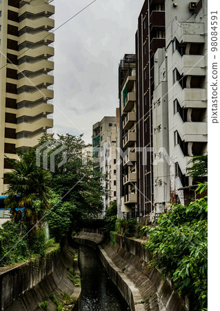 多雲的澀谷區 98084591