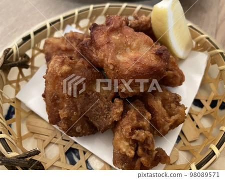Crispy fried chicken Crispy fried chicken 98089571