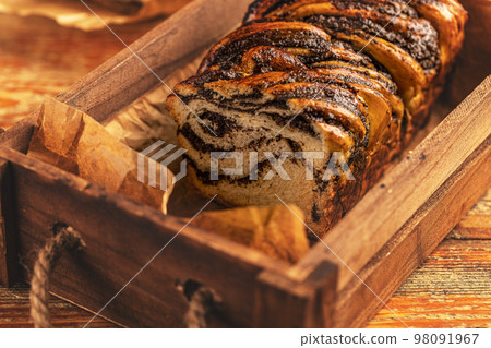Poppy seeds swirl bread 98091967