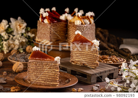 Hungarian Dobosh cake Hungarian Dobosh cake 98092193