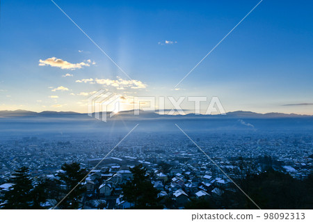 新年日出(長野市) 新年日出(長野市) 98092313